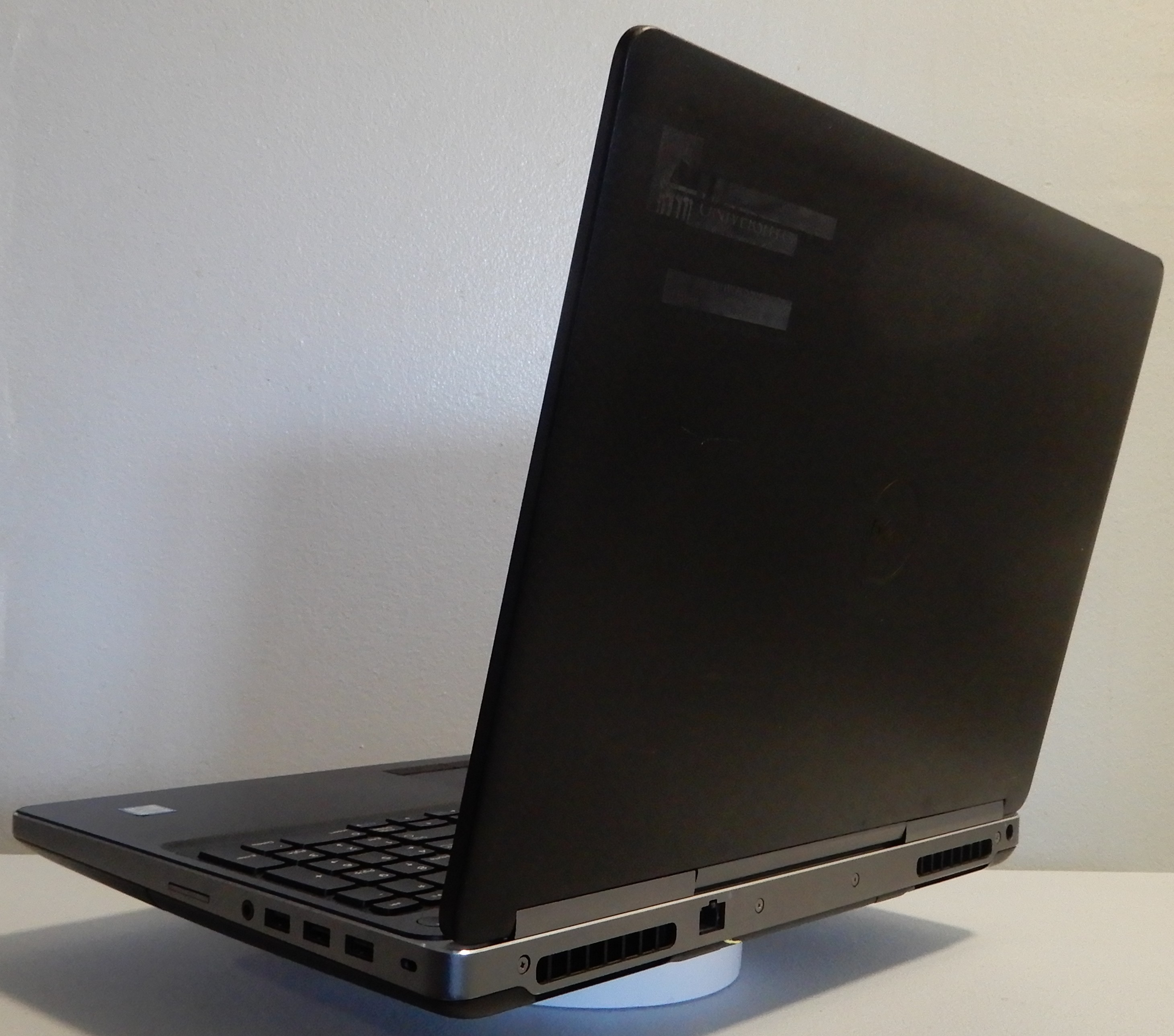 Image 3 de Dell Precision 7510-Xeon E3-1545M v5 2.9 GHz, 32 GB RAM, 1 TB SSD|NVIDIA & Iris Pro|Win. 11 Pro