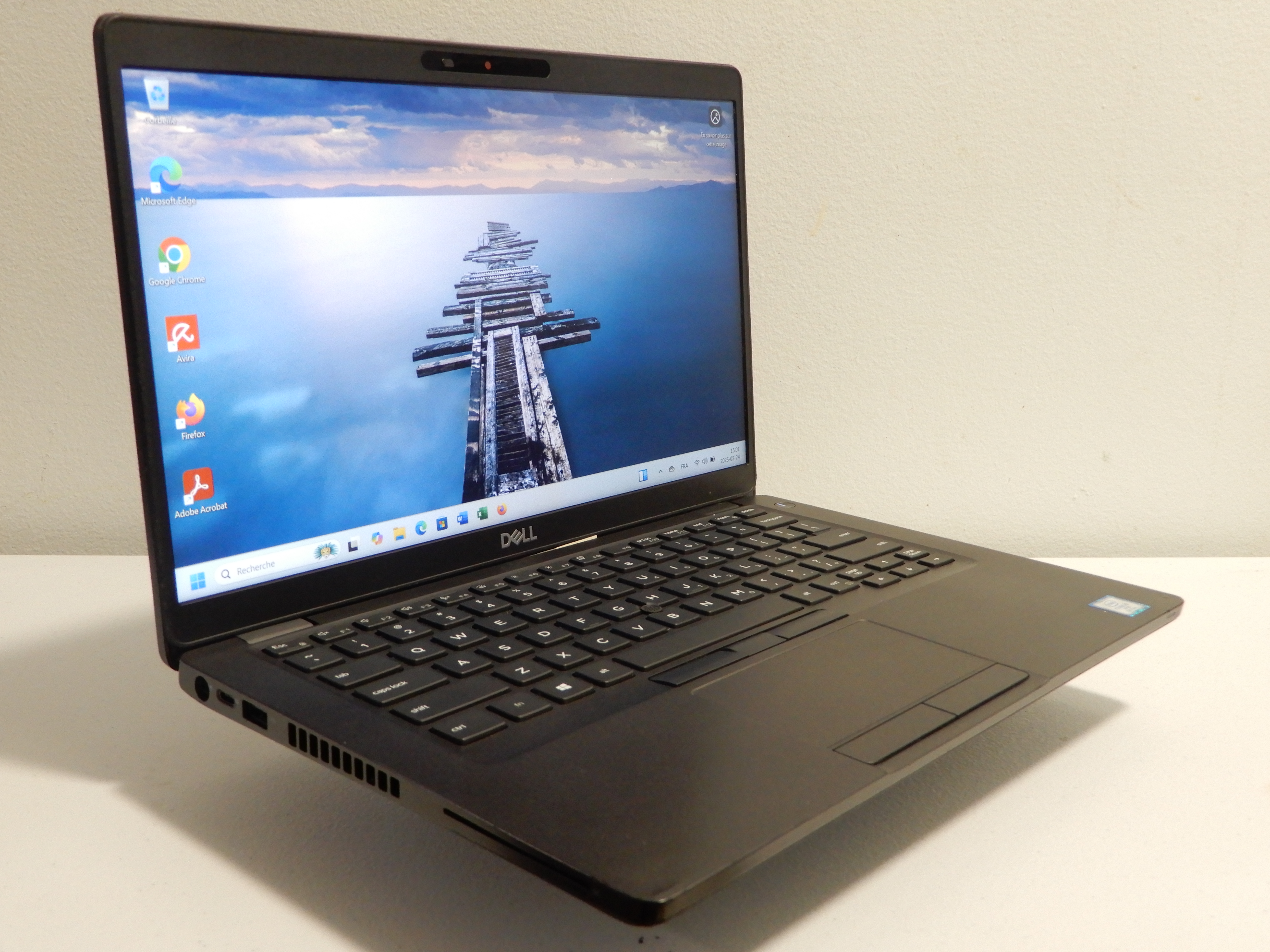 Image 5 de 💻Dell Latitude 5400 -14"-Core i5 8e Gén|16Go RAM |1To SSD|Win11 Pro - Webcam HD - Ultra Rapide